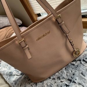 Michael Kors tote